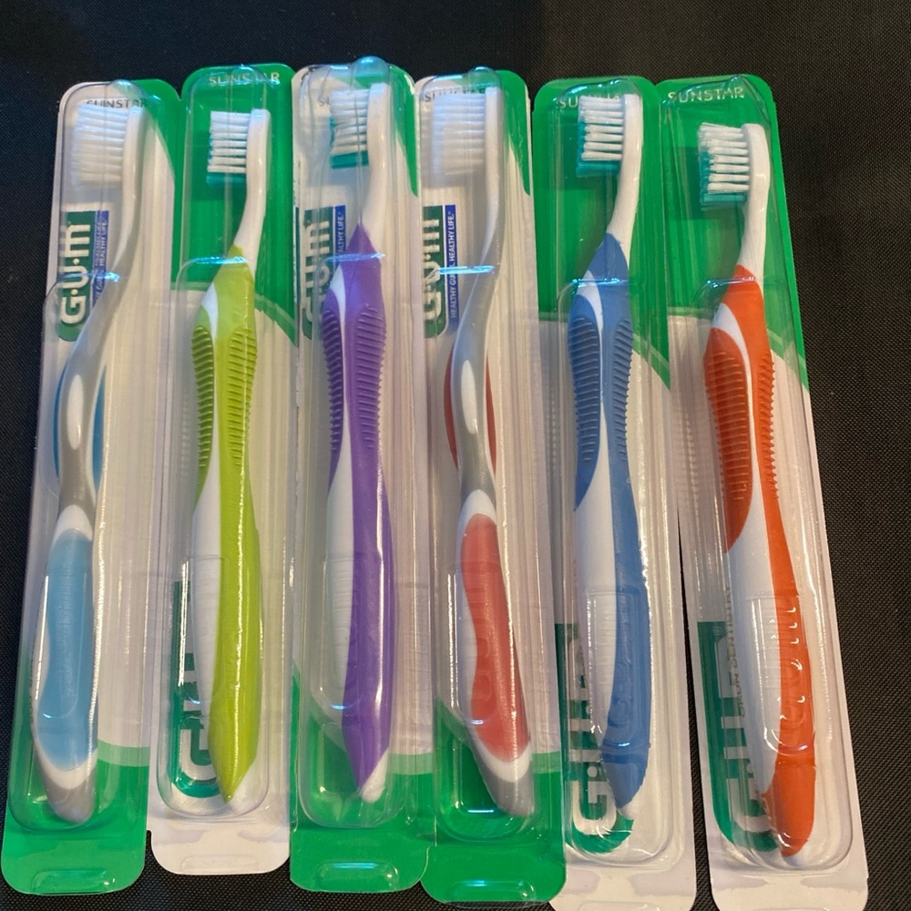GUM Toothbrushes Multi-Color Bundle - Picture 3 of 3